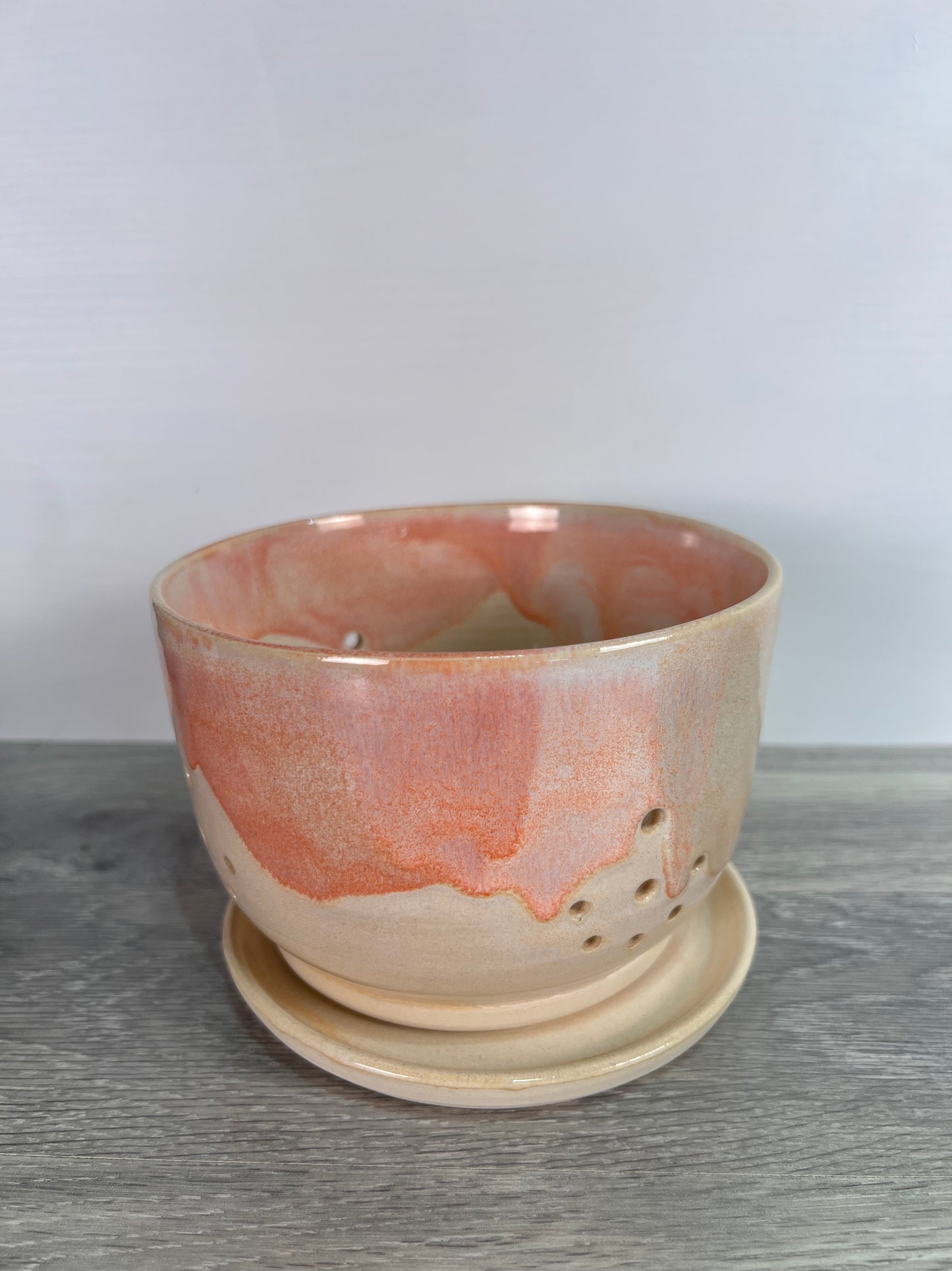 Berry Bowl - Peach and Cream